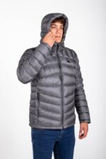 Chaqueta Ragnarok Gris y Negro derecha Personalizada