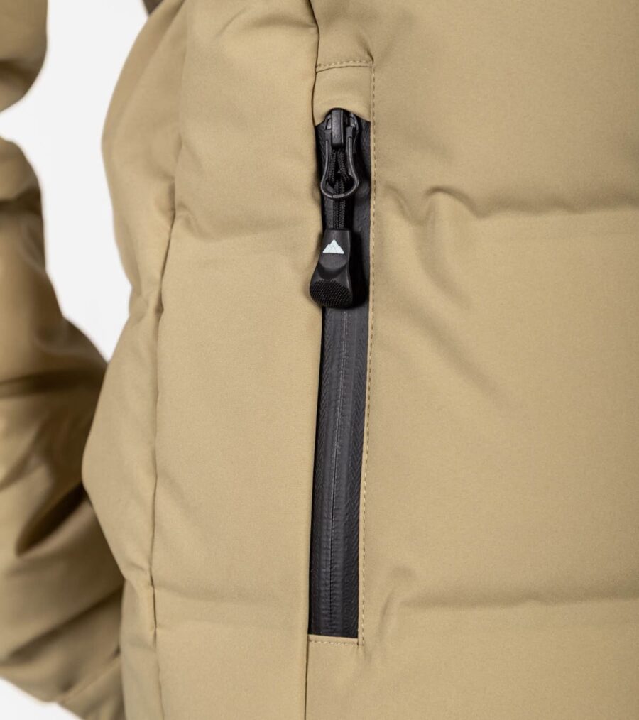 Chaqueta Térmica de Plumas Wendigo Mujer Beige, detalle de Bolsillo