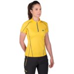 Camiseta transpirable Dry Machine de mujer en color amarillo, vista ladeada