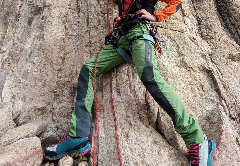 Pantalones de montaña de verano para trekking, aproximaciones y roca