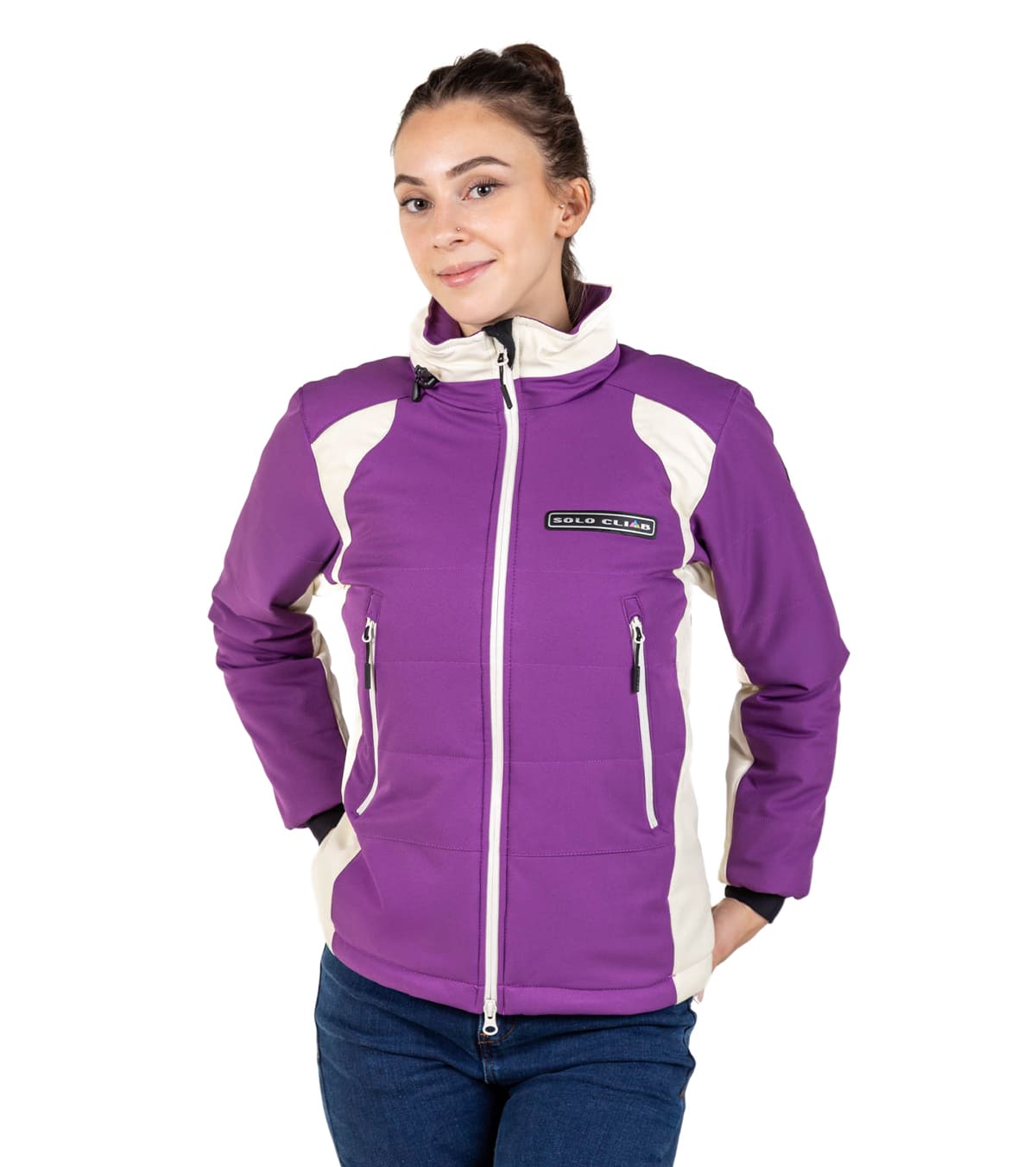 vista-frontal-de-mujer-con-chaqueta-aspen-en-morado-y-blanco Chaqueta Térmica, Impermeable y Cortaviento Aspen Mujer - Imagen 1